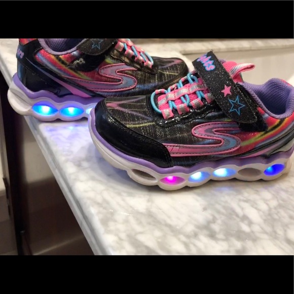 Shoe bundle- 2 pair of Light up sneakers-SKECHERS. - Picture 6 of 8